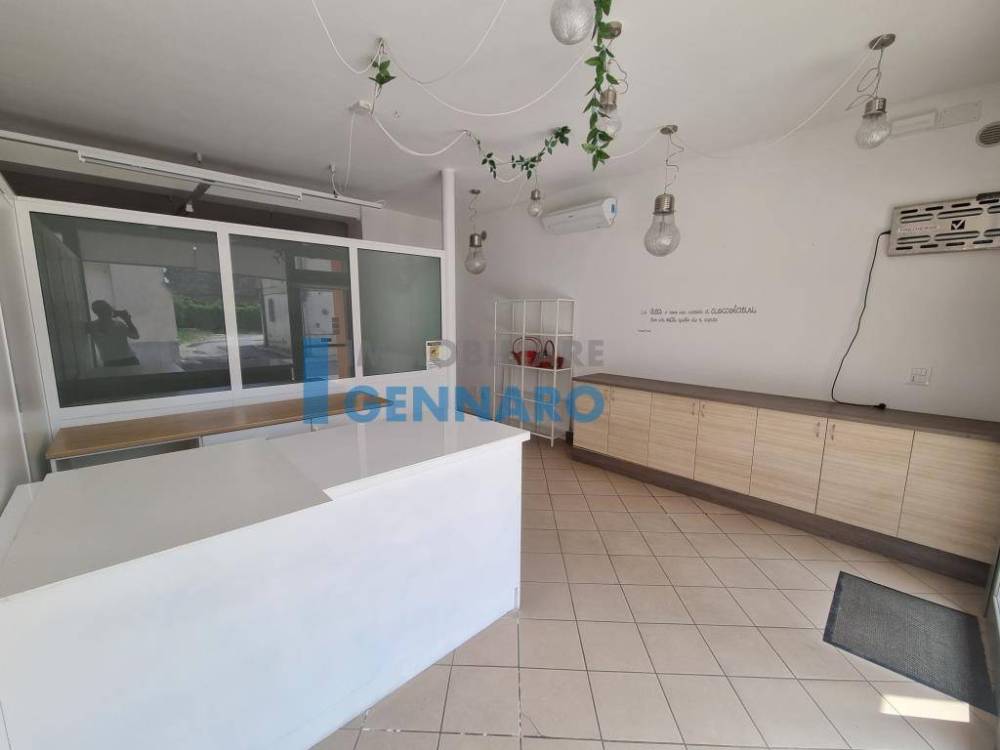 locale commerciale in vendita a Bagnaria Arsa