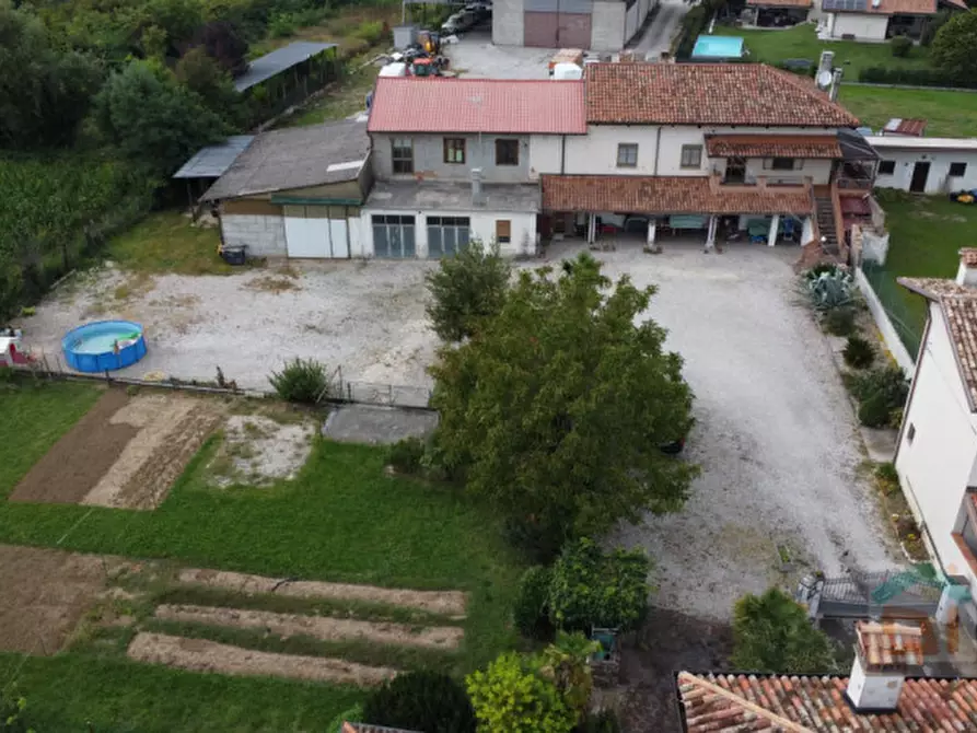casa indipendente in vendita a Bagnaria Arsa in zona Castions delle Mura