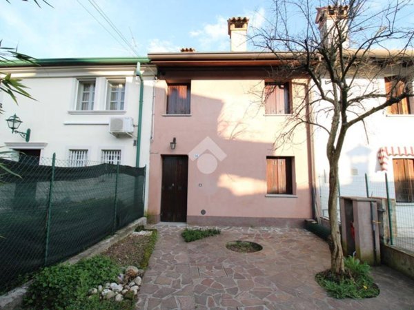 casa indipendente in vendita a Bagnaria Arsa