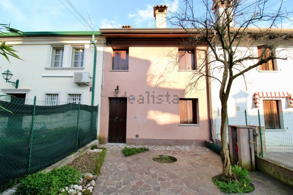 casa indipendente in vendita a Bagnaria Arsa