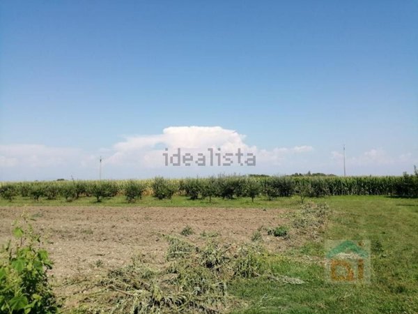 terreno edificabile in vendita a Bagnaria Arsa in zona Castions delle Mura