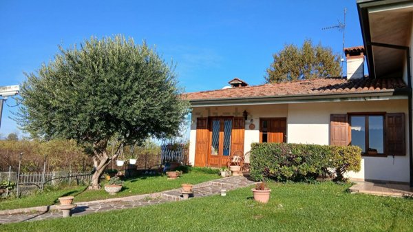 casa indipendente in vendita a Bagnaria Arsa