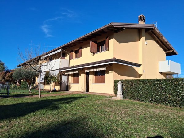 casa indipendente in vendita a Bagnaria Arsa