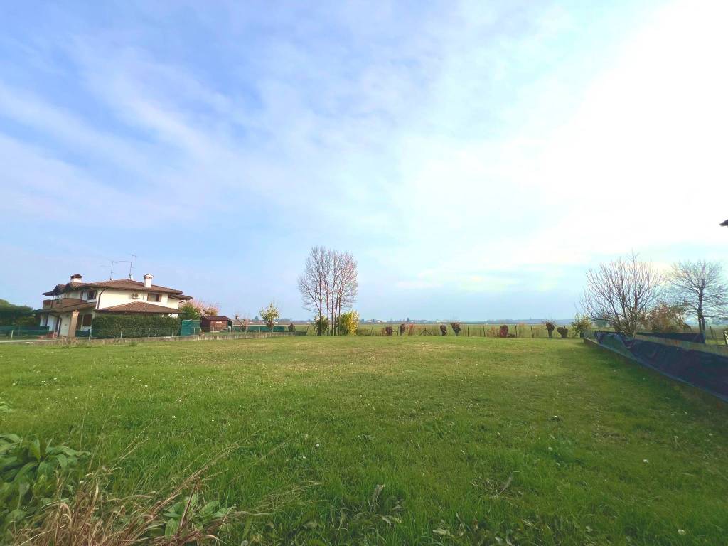 terreno edificabile in vendita a Bagnaria Arsa