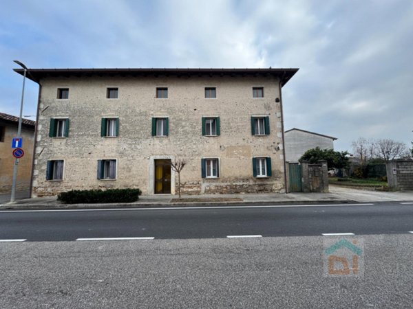 casa indipendente in vendita a Bagnaria Arsa