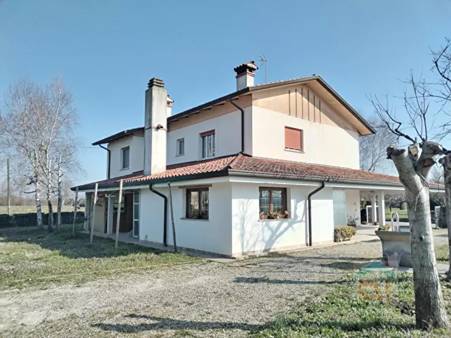 casa indipendente in vendita a Bagnaria Arsa in zona Castions delle Mura