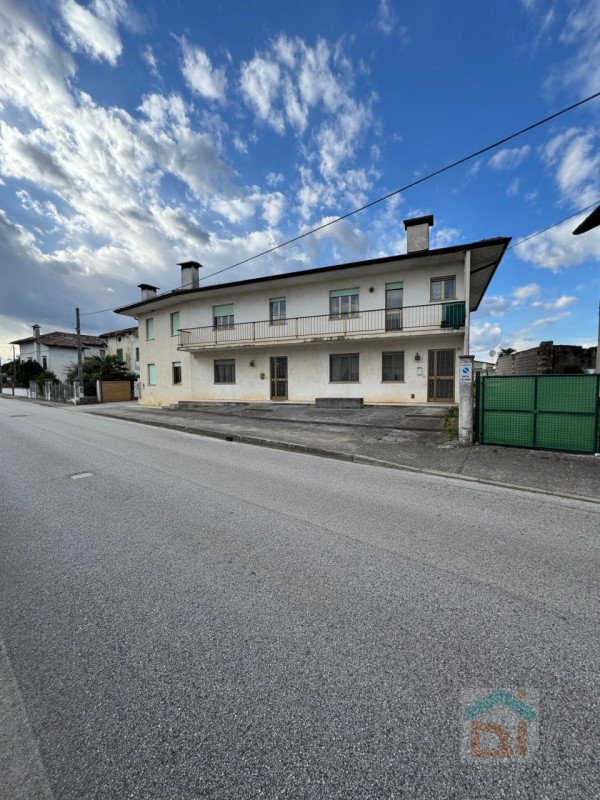 casa indipendente in vendita a Bagnaria Arsa in zona Privano