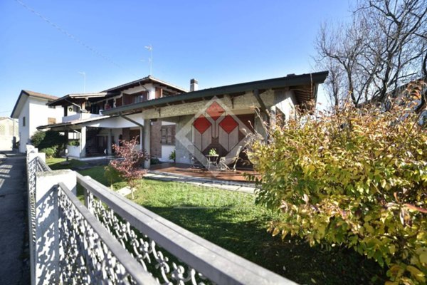 casa indipendente in vendita a Bagnaria Arsa