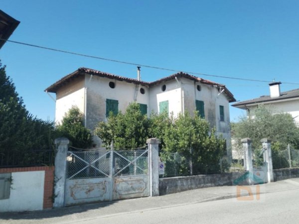 casa indipendente in vendita a Bagnaria Arsa in zona Privano