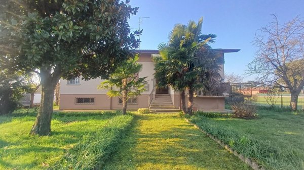 casa indipendente in vendita a Bagnaria Arsa in zona Privano