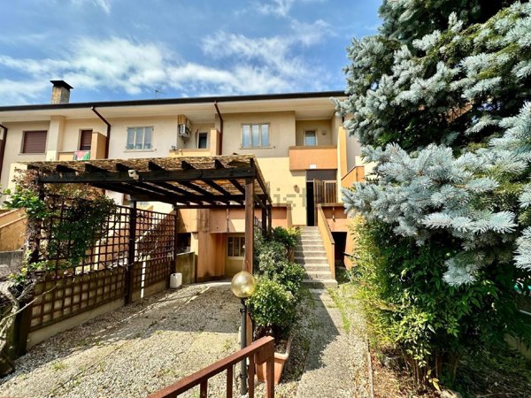 casa indipendente in vendita a Bagnaria Arsa in zona Sevegliano