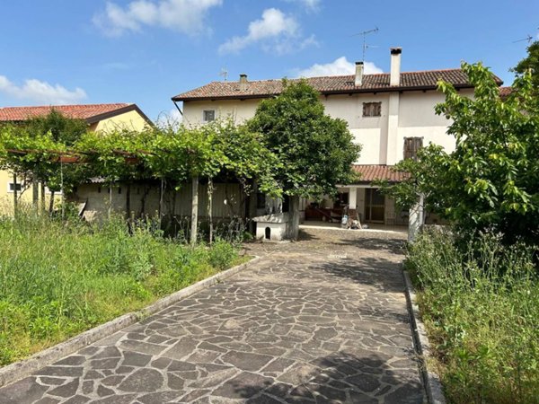 casa indipendente in vendita a Basiliano