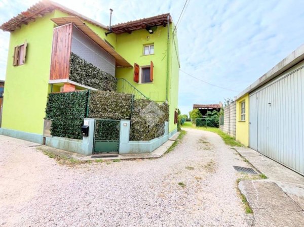 casa indipendente in vendita a Basiliano