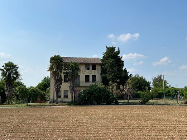 casa indipendente in vendita a Basiliano