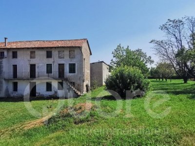 casale in vendita a Basiliano