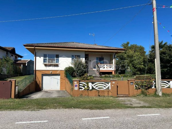 casa indipendente in vendita a Basiliano