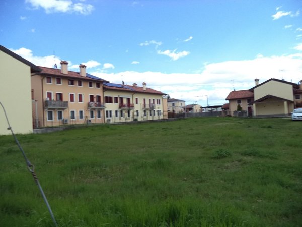 terreno edificabile in vendita a Basiliano
