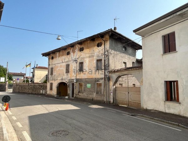 casa indipendente in vendita a Bertiolo