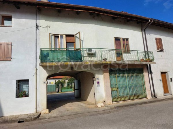 casa indipendente in vendita a Bertiolo in zona Pozzecco