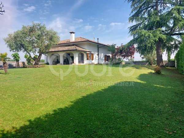 casa indipendente in vendita a Bertiolo