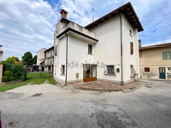 casa semindipendente in vendita a Bertiolo