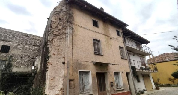 casa indipendente in vendita a Bertiolo in zona Pozzecco