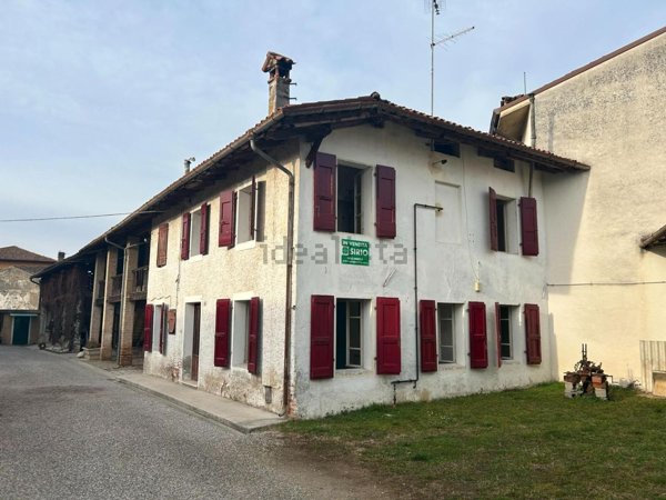 pentavano in vendita a Bertiolo