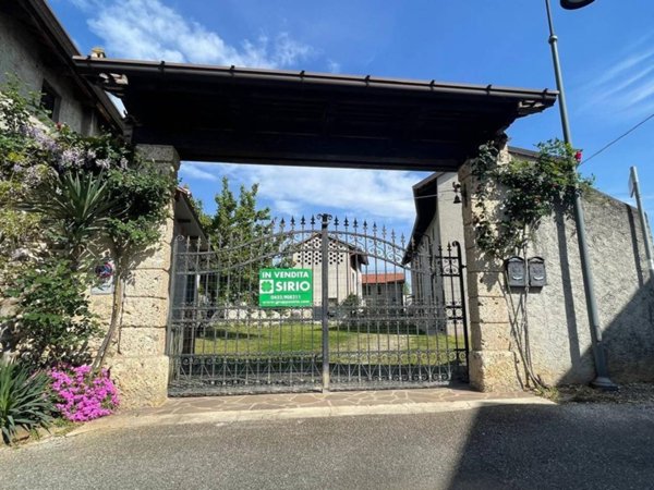 casa indipendente in vendita a Bertiolo in zona Pozzecco