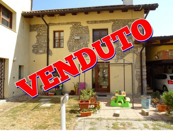 casa semindipendente in vendita a Bicinicco in zona Felettis