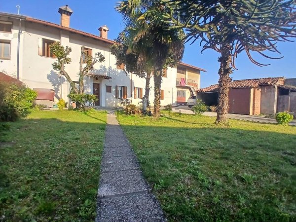 casa indipendente in vendita a Bicinicco in zona Felettis