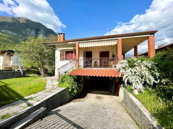 casa indipendente in vendita a Bordano