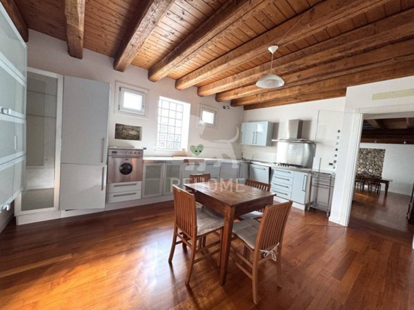 casa indipendente in vendita a Buja