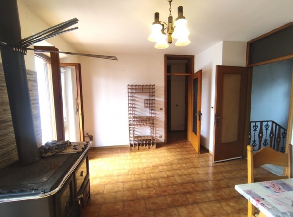 ufficio in vendita a Buja