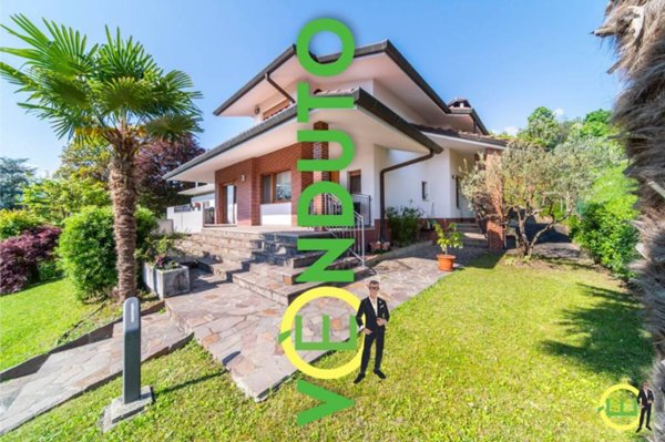 casa indipendente in vendita a Buja