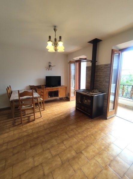 casa indipendente in vendita a Buja