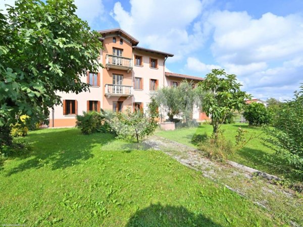 casa indipendente in vendita a Buja