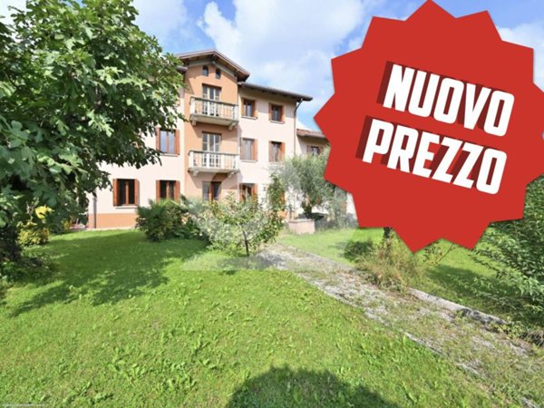 casa indipendente in vendita a Buja