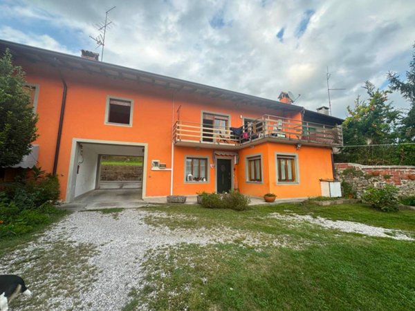 casa indipendente in vendita a Buja