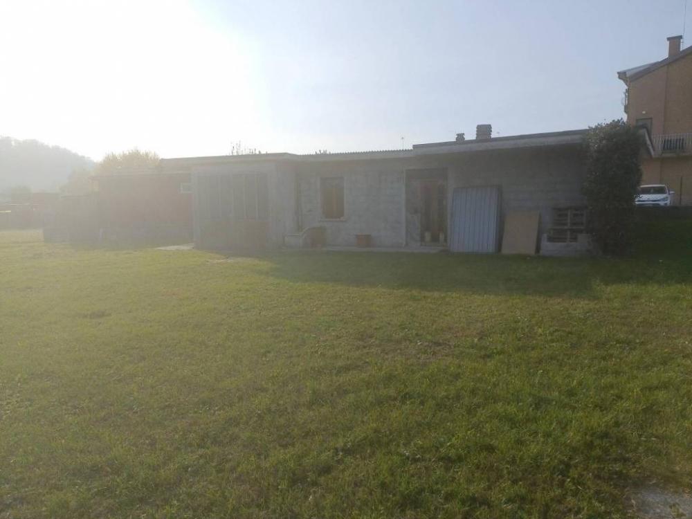 casa indipendente in vendita a Buja