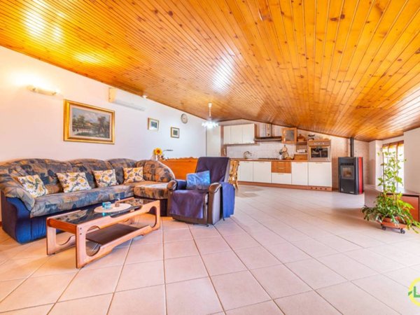 appartamento in vendita a Buja