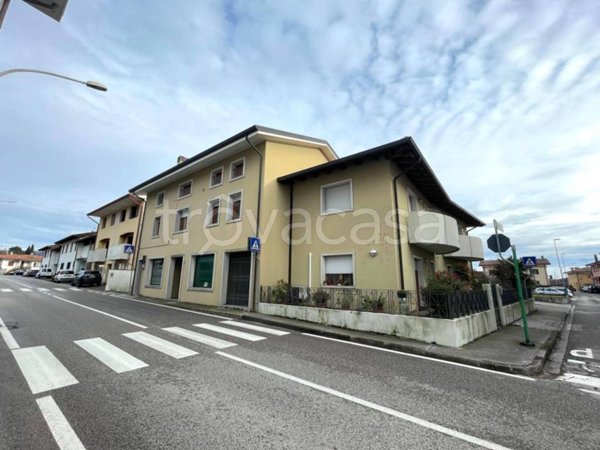 appartamento in vendita a Buja