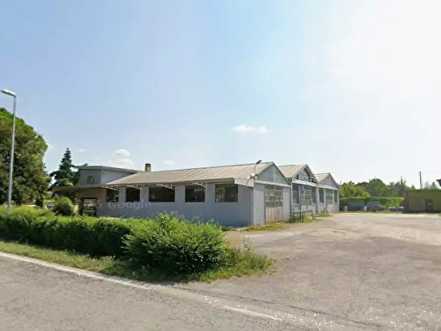 capannone in vendita a Buja