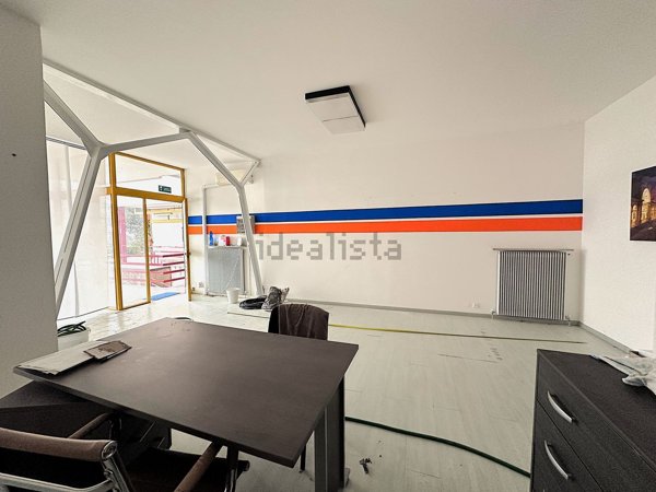 ufficio in vendita a Buja