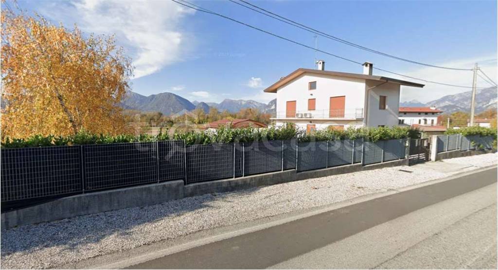 casa indipendente in vendita a Buja