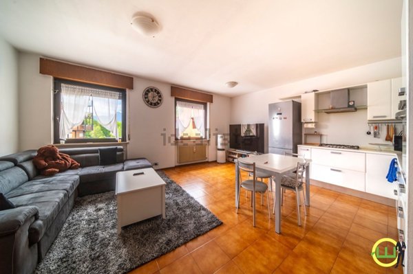 appartamento in vendita a Buja