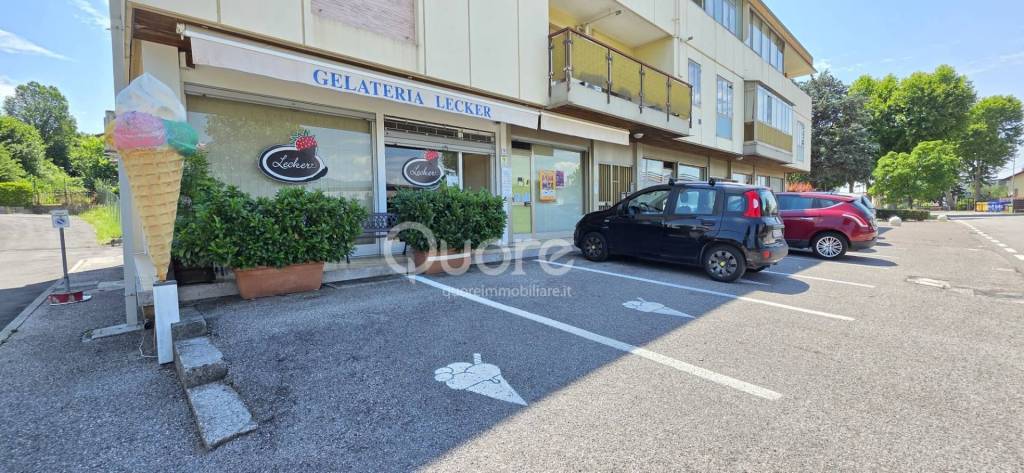 negozio in vendita a Buja