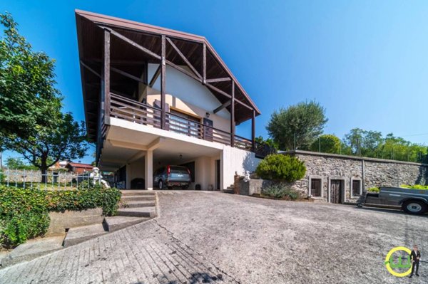 casa indipendente in vendita a Buja
