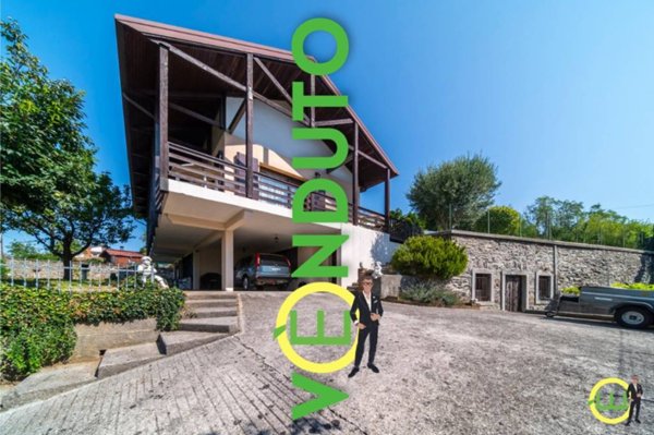 casa indipendente in vendita a Buja