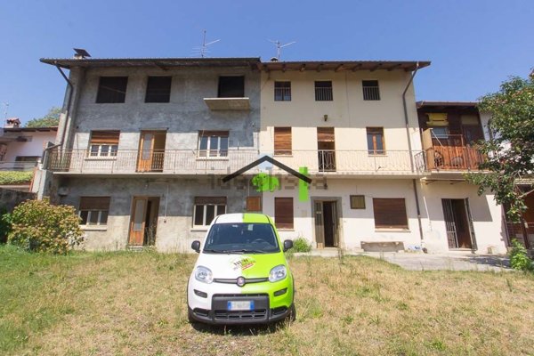 casa indipendente in vendita a Buja