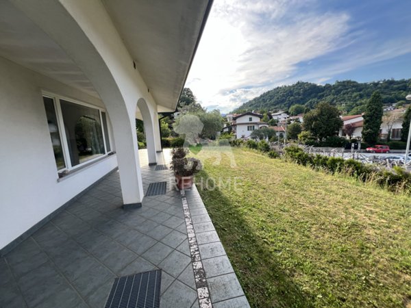 casa indipendente in vendita a Buja